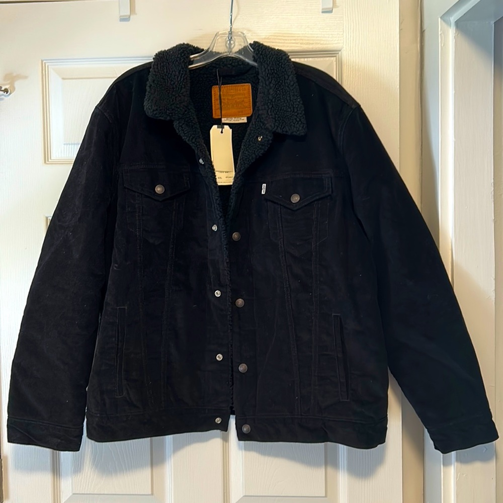 Levi's Men's Black Sherpa-Lined Trucker Jacket